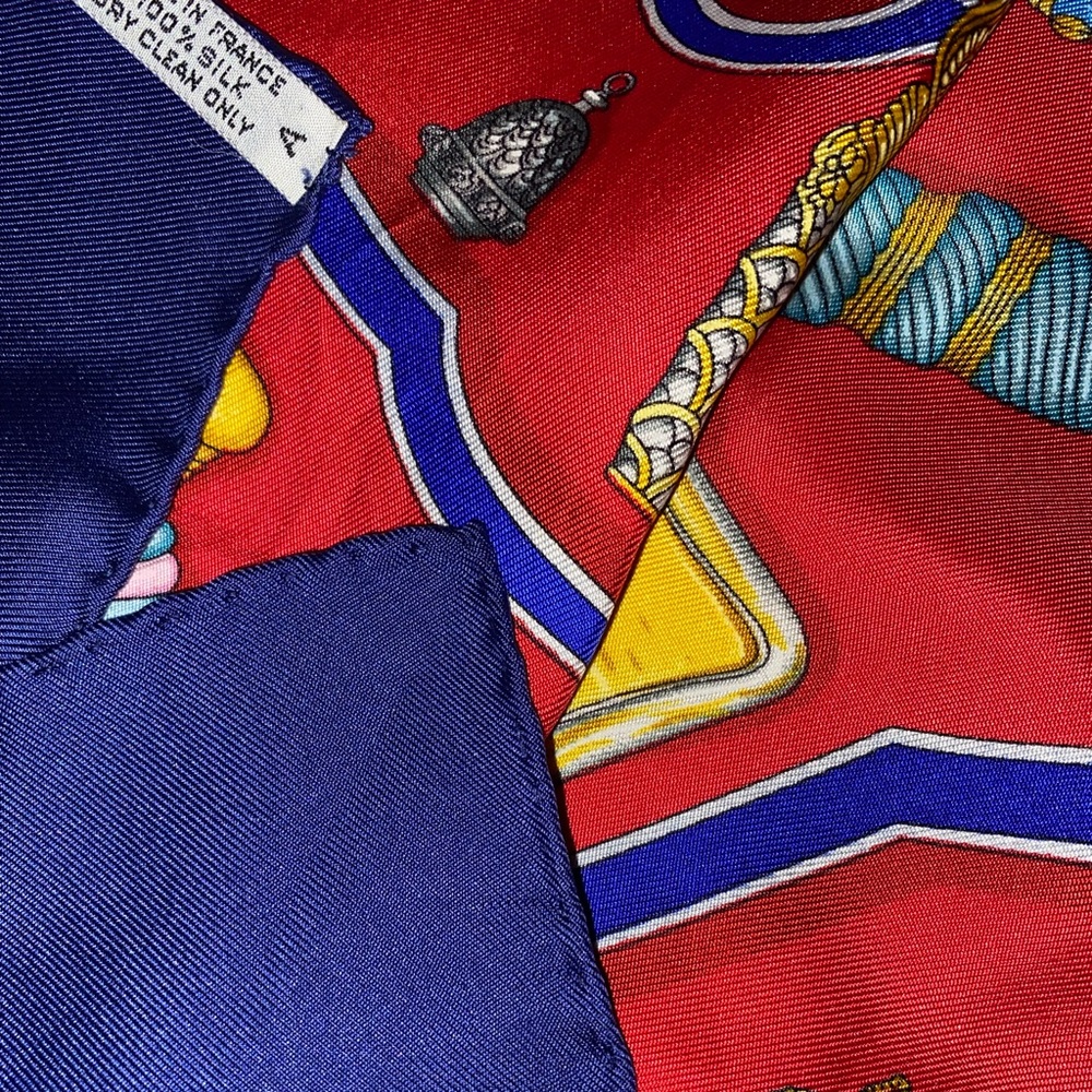 Hermes 100% silk scarf Made in France - Picture 3 of 6